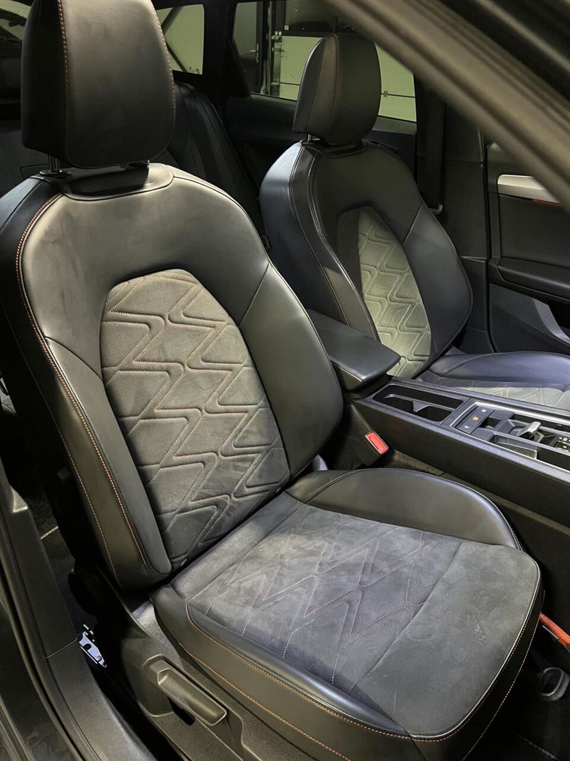 SEAT Leon Sportstourer 1.5 eTSI FR Pano Memory Trekhaak VOL!