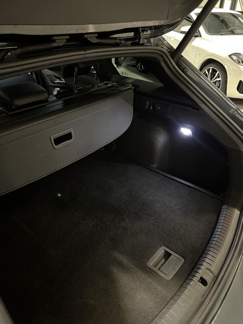 SEAT Leon Sportstourer 1.5 eTSI FR Pano Memory Trekhaak VOL!