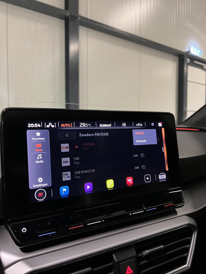 SEAT Leon Sportstourer 1.5 eTSI FR Pano Memory Trekhaak VOL!