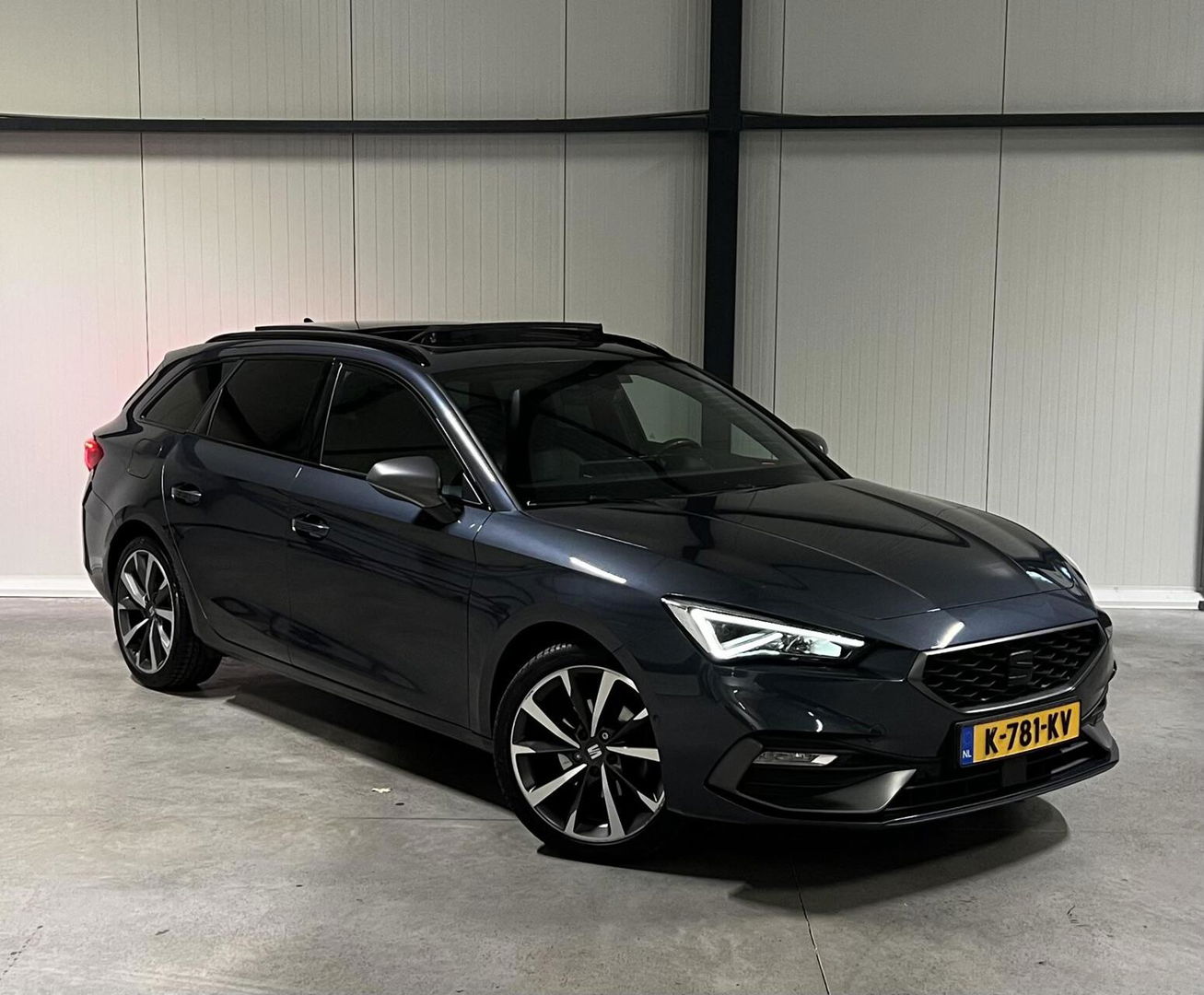 SEAT Leon Sportstourer 1.5 eTSI FR Pano Memory Trekhaak VOL!