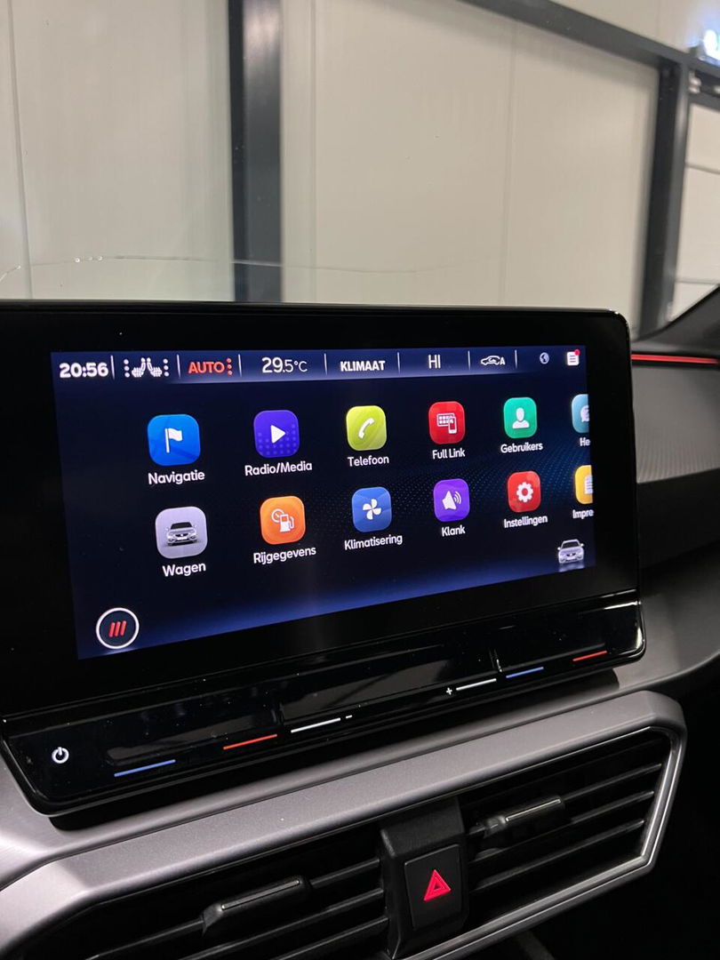 SEAT Leon Sportstourer 1.5 eTSI FR Pano Memory Trekhaak VOL!