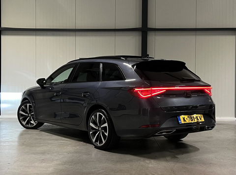 SEAT Leon Sportstourer 1.5 eTSI FR Pano Memory Trekhaak VOL!