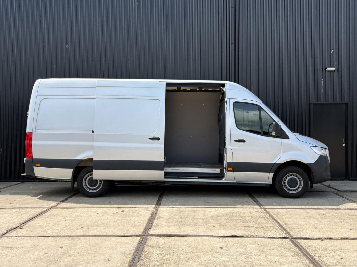 Mercedes-Benz Sprinter 319 3.0 V6 L4H2 | MARGE | VEEL LAADRUIMTE | CAMERA | LEDER | STUURWIELBEDIENING