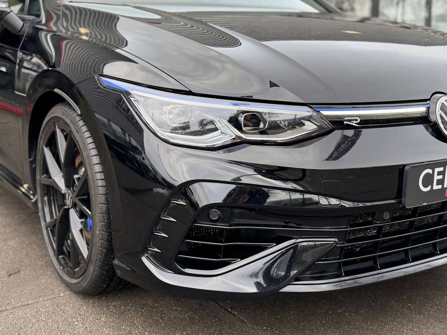 Volkswagen Golf 2.0 TSI R 4Motion 320PK|Pano|Carpay|Camera|ACC