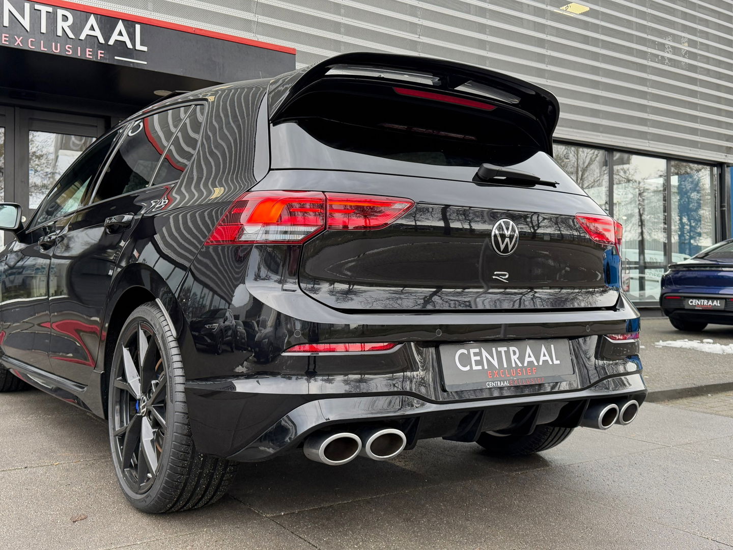 Volkswagen Golf 2.0 TSI R 4Motion 320PK|Pano|Carpay|Camera|ACC