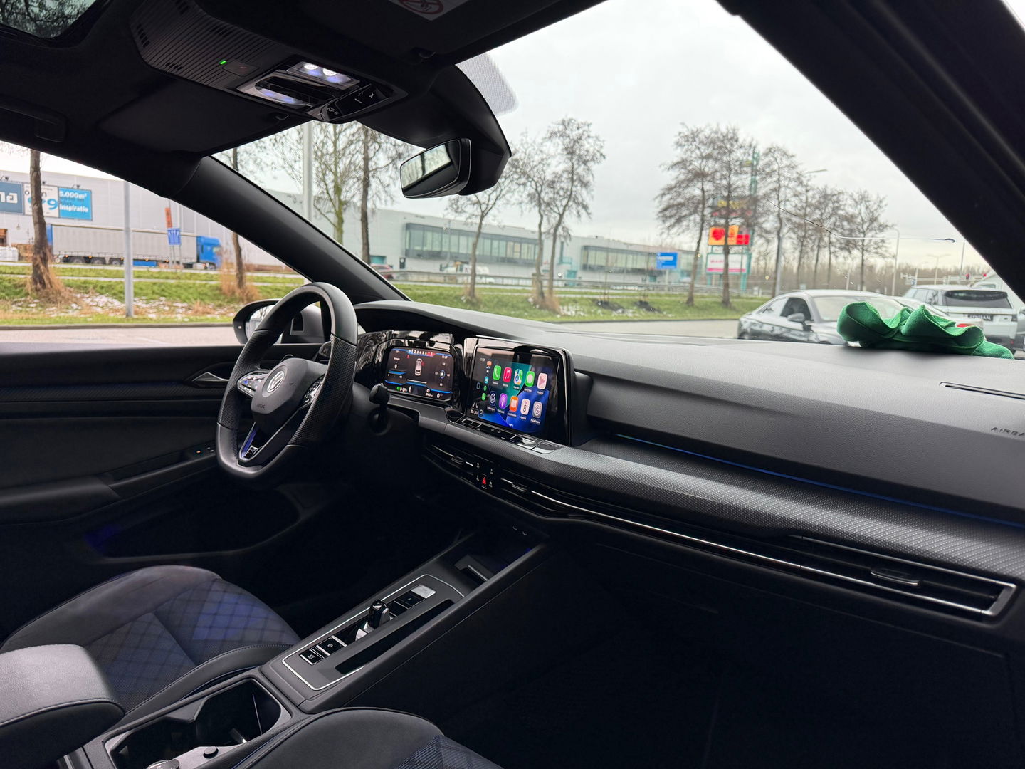 Volkswagen Golf 2.0 TSI R 4Motion 320PK|Pano|Carpay|Camera|ACC