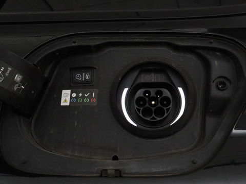 Peugeot 308 1.6 Plug-in Hybrid 180 Allure | Half leder | Camera | Carplay | Navigatie | Full LED | Cruise control | Climate control | Digital Cockpit | PHEV