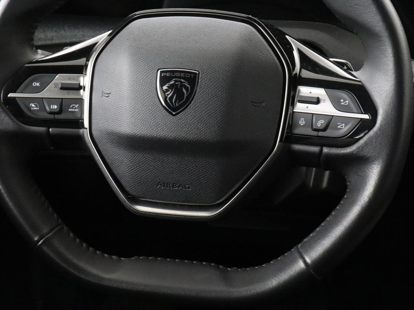 Peugeot 308 1.6 Plug-in Hybrid 180 Allure | Half leder | Camera | Carplay | Navigatie | Full LED | Cruise control | Climate control | Digital Cockpit | PHEV