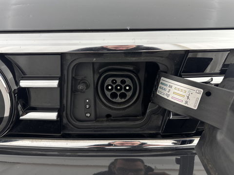 Volkswagen Passat 1.4 TSI PHEV GTE Business (INCL-BTW) Aut. *FULL-LED | DIGI-COCKPIT | ADAPTIVE-CRUISE | NAVI-FULLMAP | KEYLESS | DAB+ | COMFORT-SEATS | SHIFTPADDLES | PRIVACY-GLASS | PDC | CAMERA | CARPLAY | 17''ALU*