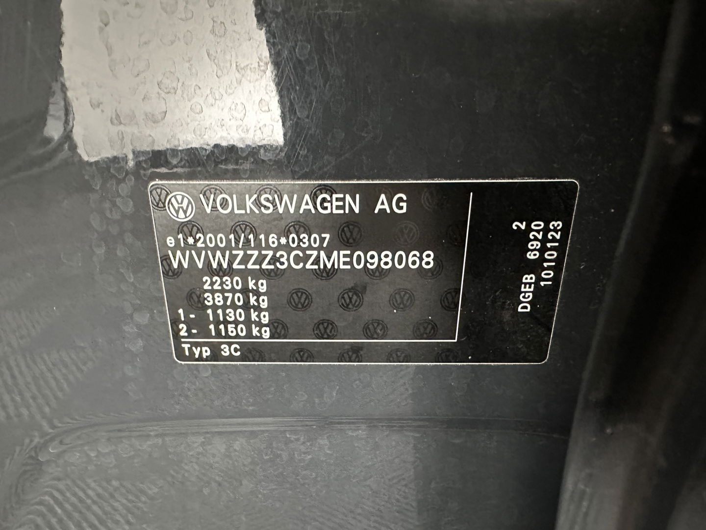Volkswagen Passat 1.4 TSI PHEV GTE Business (INCL-BTW) Aut. *FULL-LED | DIGI-COCKPIT | ADAPTIVE-CRUISE | NAVI-FULLMAP | KEYLESS | DAB+ | COMFORT-SEATS | SHIFTPADDLES | PRIVACY-GLASS | PDC | CAMERA | CARPLAY | 17''ALU*