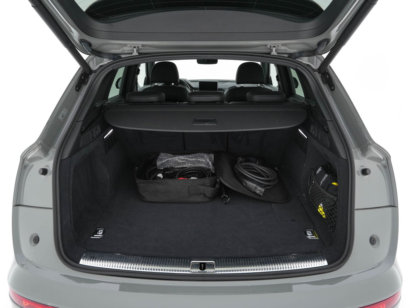 Audi Q5 50 TFSIe S-Line Edition Quattro (Plug-In) (INCL-BTW) *FULL-LED | DIGI-COCKPIT | LEATHER-FABRIC | BANG&OLUFSEN | HEATED-SPORTSEATS | DAB+ | KEYLESS | NAVI-FULLMAP | ECC | PDC | CRUISE | PRIVACYGLASS | SHIFTPADDLES |  AMBIENTLIGHT | 20