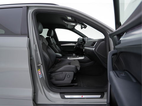 Audi Q5 50 TFSIe S-Line Edition Quattro (Plug-In) (INCL-BTW) *FULL-LED | DIGI-COCKPIT | LEATHER-FABRIC | BANG&OLUFSEN | HEATED-SPORTSEATS | DAB+ | KEYLESS | NAVI-FULLMAP | ECC | PDC | CRUISE | PRIVACYGLASS | SHIFTPADDLES |  AMBIENTLIGHT | 20