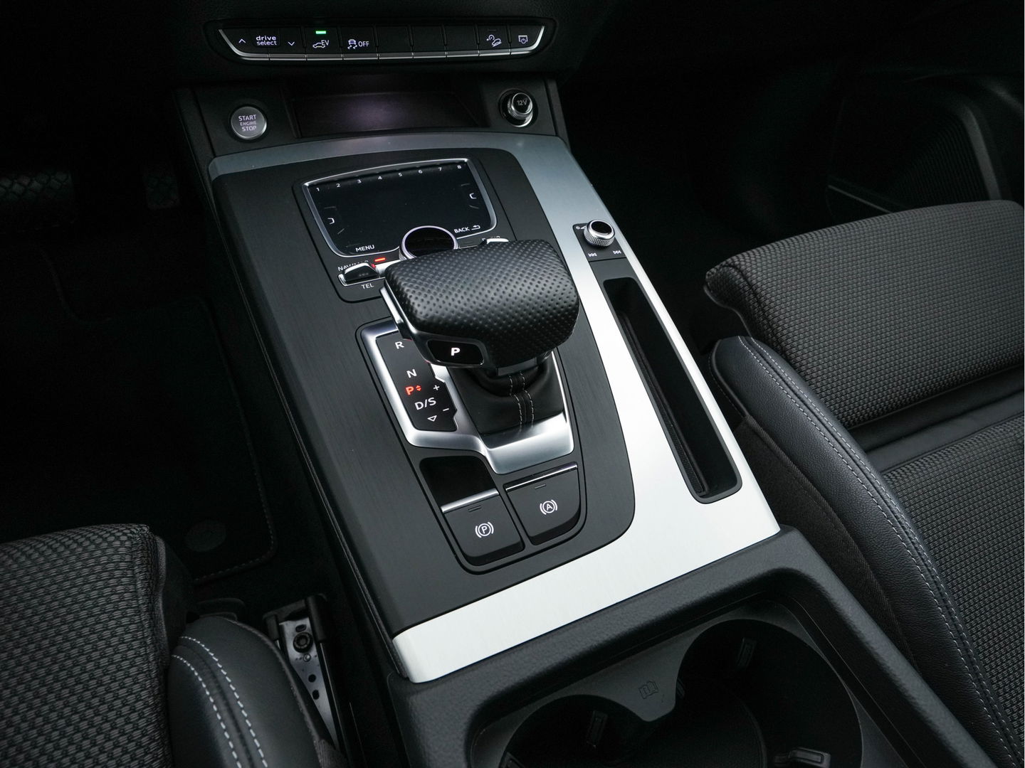 Audi Q5 50 TFSIe S-Line Edition Quattro (Plug-In) (INCL-BTW) *FULL-LED | DIGI-COCKPIT | LEATHER-FABRIC | BANG&OLUFSEN | HEATED-SPORTSEATS | DAB+ | KEYLESS | NAVI-FULLMAP | ECC | PDC | CRUISE | PRIVACYGLASS | SHIFTPADDLES |  AMBIENTLIGHT | 20