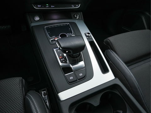 Audi Q5 50 TFSIe S-Line Edition Quattro (Plug-In) (INCL-BTW) *FULL-LED | DIGI-COCKPIT | LEATHER-FABRIC | BANG&OLUFSEN | HEATED-SPORTSEATS | DAB+ | KEYLESS | NAVI-FULLMAP | ECC | PDC | CRUISE | PRIVACYGLASS | SHIFTPADDLES |  AMBIENTLIGHT | 20