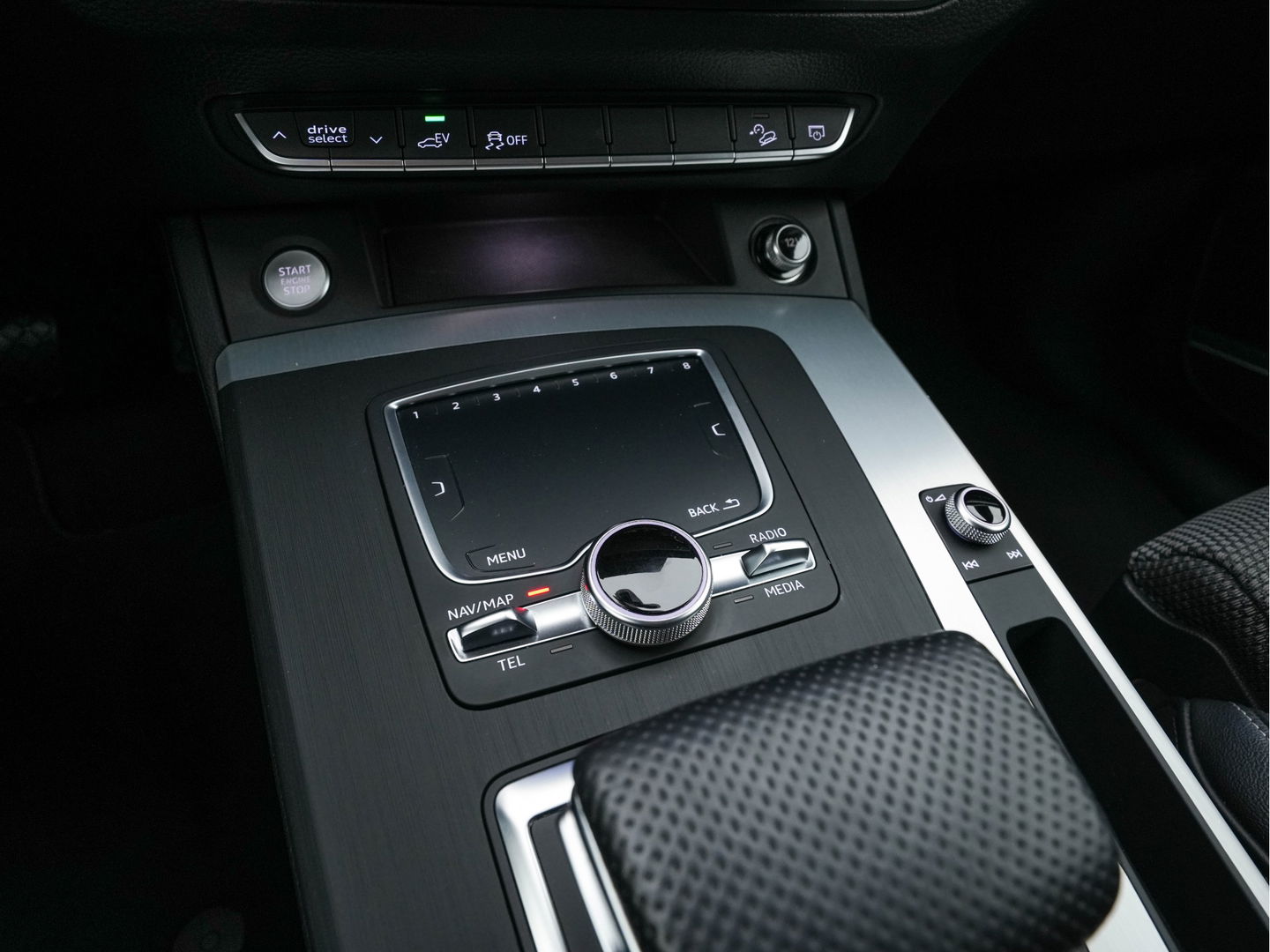 Audi Q5 50 TFSIe S-Line Edition Quattro (Plug-In) (INCL-BTW) *FULL-LED | DIGI-COCKPIT | LEATHER-FABRIC | BANG&OLUFSEN | HEATED-SPORTSEATS | DAB+ | KEYLESS | NAVI-FULLMAP | ECC | PDC | CRUISE | PRIVACYGLASS | SHIFTPADDLES |  AMBIENTLIGHT | 20