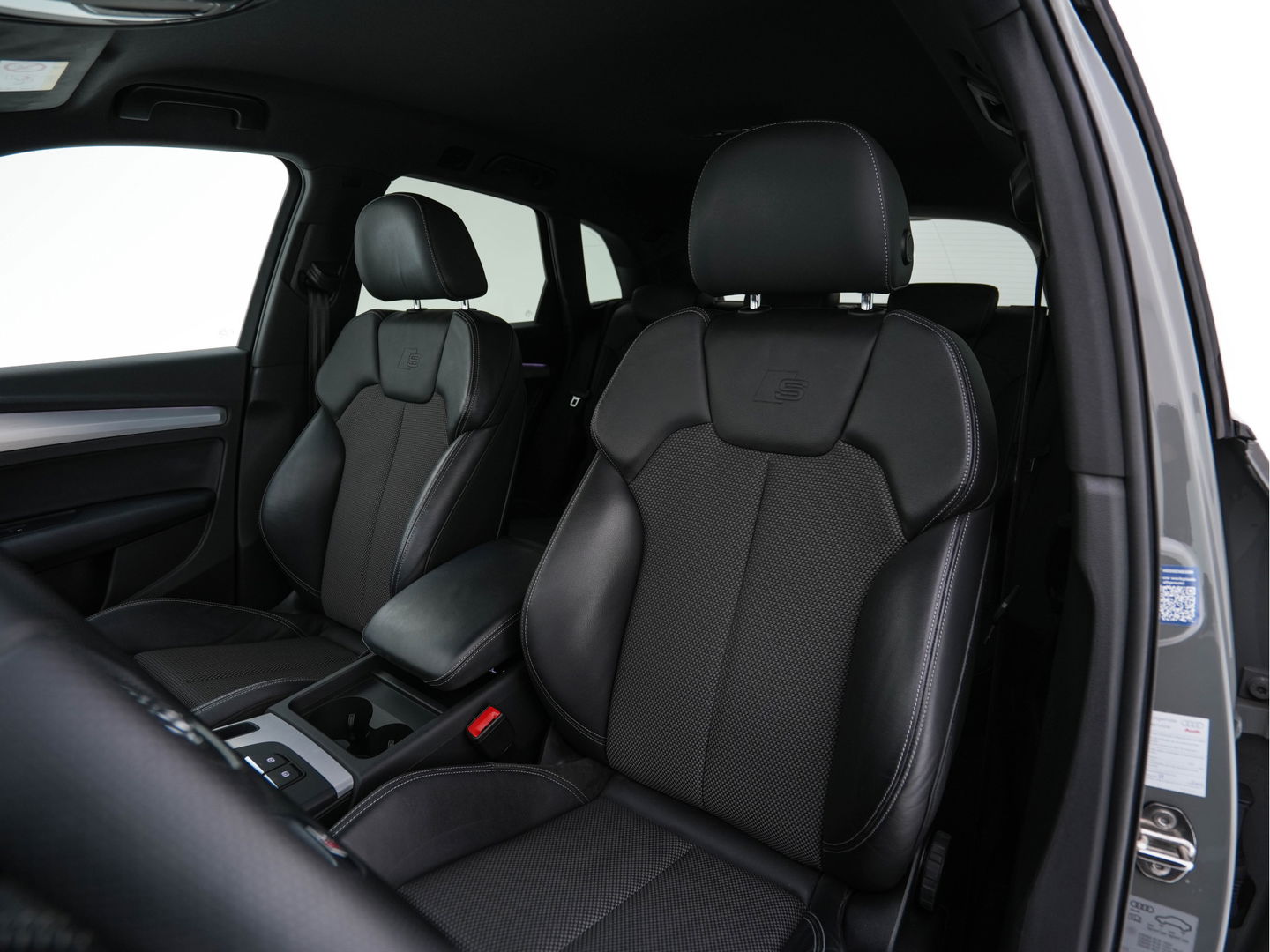 Audi Q5 50 TFSIe S-Line Edition Quattro (Plug-In) (INCL-BTW) *FULL-LED | DIGI-COCKPIT | LEATHER-FABRIC | BANG&OLUFSEN | HEATED-SPORTSEATS | DAB+ | KEYLESS | NAVI-FULLMAP | ECC | PDC | CRUISE | PRIVACYGLASS | SHIFTPADDLES |  AMBIENTLIGHT | 20