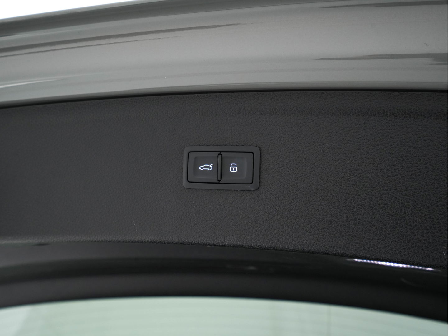 Audi Q5 50 TFSIe S-Line Edition Quattro (Plug-In) (INCL-BTW) *FULL-LED | DIGI-COCKPIT | LEATHER-FABRIC | BANG&OLUFSEN | HEATED-SPORTSEATS | DAB+ | KEYLESS | NAVI-FULLMAP | ECC | PDC | CRUISE | PRIVACYGLASS | SHIFTPADDLES |  AMBIENTLIGHT | 20