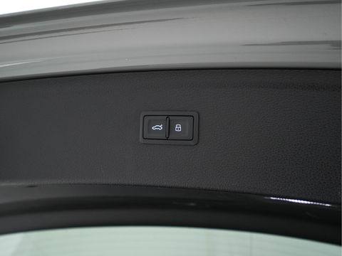 Audi Q5 50 TFSIe S-Line Edition Quattro (Plug-In) (INCL-BTW) *FULL-LED | DIGI-COCKPIT | LEATHER-FABRIC | BANG&OLUFSEN | HEATED-SPORTSEATS | DAB+ | KEYLESS | NAVI-FULLMAP | ECC | PDC | CRUISE | PRIVACYGLASS | SHIFTPADDLES |  AMBIENTLIGHT | 20