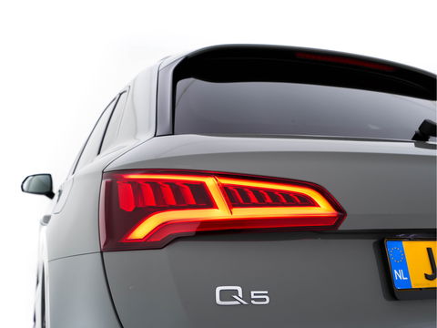 Audi Q5 50 TFSIe S-Line Edition Quattro (Plug-In) (INCL-BTW) *FULL-LED | DIGI-COCKPIT | LEATHER-FABRIC | BANG&OLUFSEN | HEATED-SPORTSEATS | DAB+ | KEYLESS | NAVI-FULLMAP | ECC | PDC | CRUISE | PRIVACYGLASS | SHIFTPADDLES |  AMBIENTLIGHT | 20