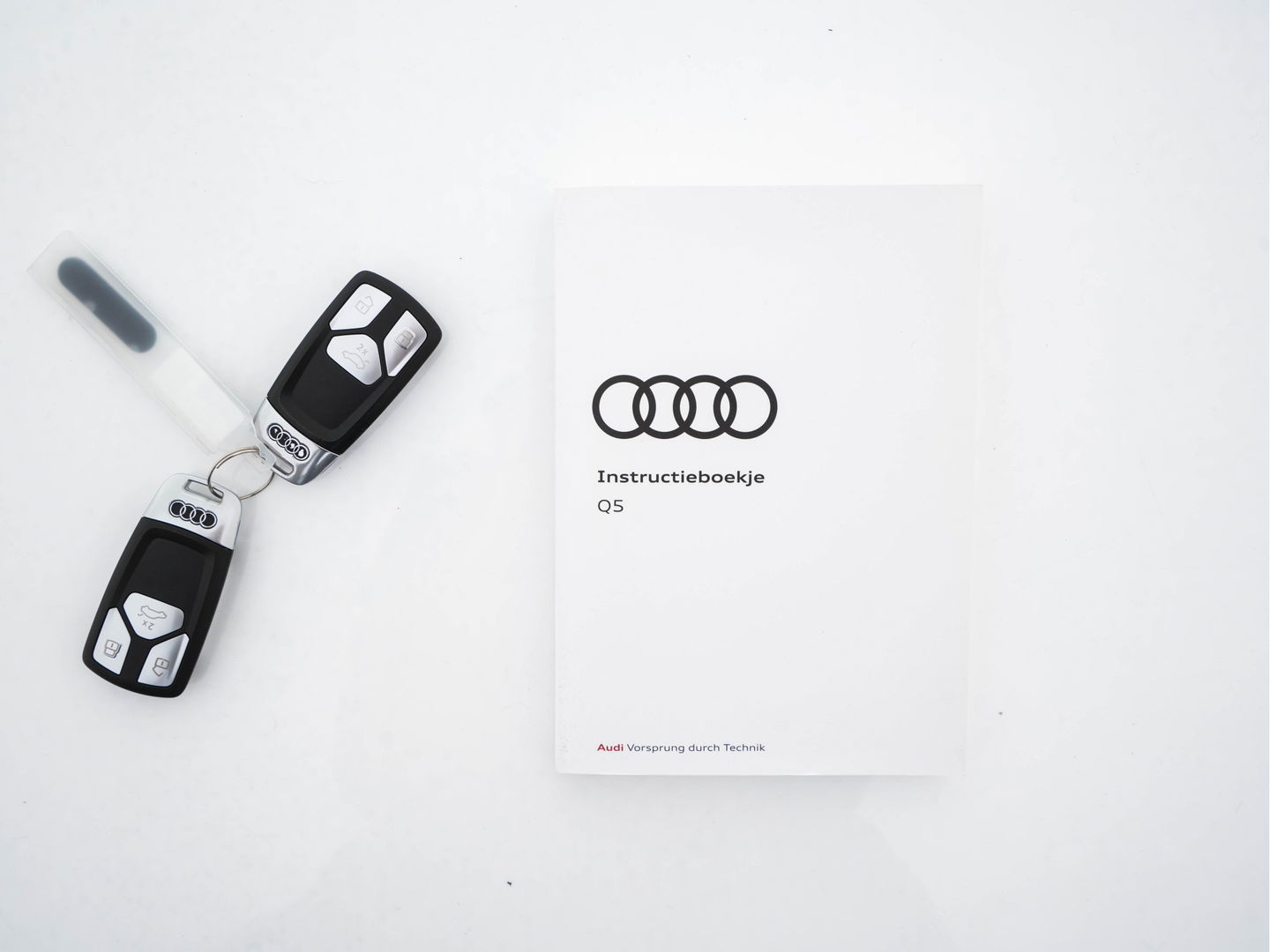 Audi Q5 50 TFSIe S-Line Edition Quattro (Plug-In) (INCL-BTW) *FULL-LED | DIGI-COCKPIT | LEATHER-FABRIC | BANG&OLUFSEN | HEATED-SPORTSEATS | DAB+ | KEYLESS | NAVI-FULLMAP | ECC | PDC | CRUISE | PRIVACYGLASS | SHIFTPADDLES |  AMBIENTLIGHT | 20