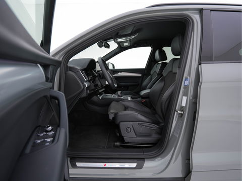 Audi Q5 50 TFSIe S-Line Edition Quattro (Plug-In) (INCL-BTW) *FULL-LED | DIGI-COCKPIT | LEATHER-FABRIC | BANG&OLUFSEN | HEATED-SPORTSEATS | DAB+ | KEYLESS | NAVI-FULLMAP | ECC | PDC | CRUISE | PRIVACYGLASS | SHIFTPADDLES |  AMBIENTLIGHT | 20
