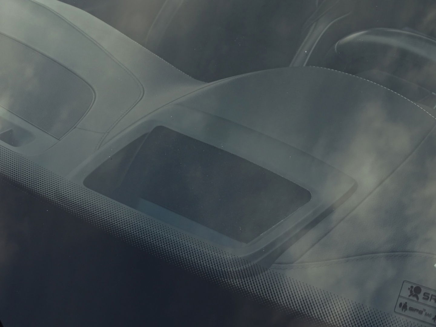 Volvo XC90 T8 390PK / AWD / R-Design / 7-zitter / LED