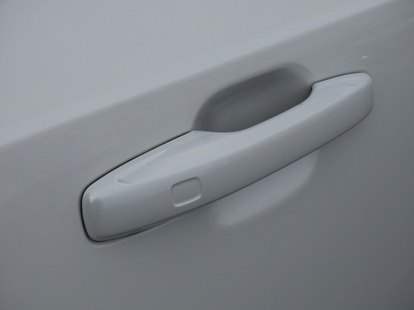 Volvo XC90 T8 390PK / AWD / R-Design / 7-zitter / LED