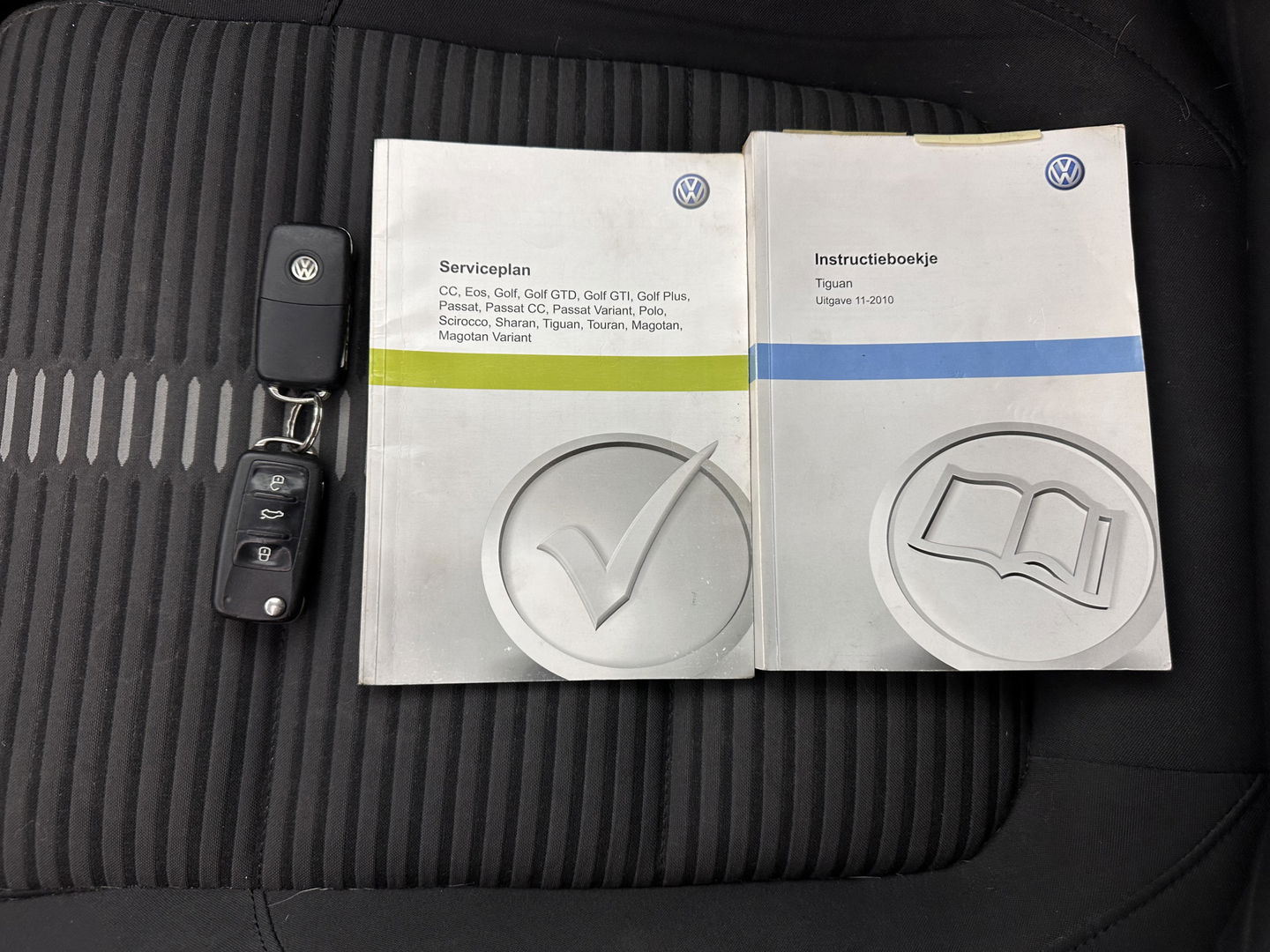 Volkswagen Tiguan 1.4 TSI Sport&Style *PANO | NAVI-FULLMAP | CAMERA | KEYLESS | HEATED-COMFORTSEATS | ECC | PDC | CRUISE | PRIVACY-GLASS | 17''ALU*