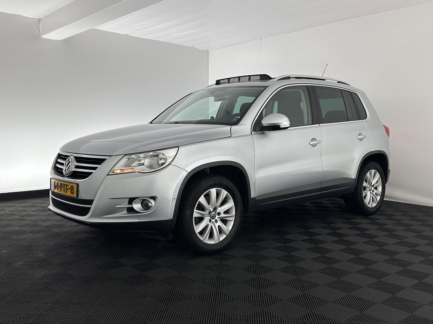 Volkswagen Tiguan 1.4 TSI Sport&Style *PANO | NAVI-FULLMAP | CAMERA | KEYLESS | HEATED-COMFORTSEATS | ECC | PDC | CRUISE | PRIVACY-GLASS | 17''ALU*