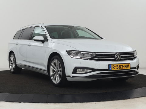 Volkswagen Passat 1.5 TSI Comfort Business | Stoelverwarming | Leder/Alcantara | Trekhaak | Adaptive cruise | Navigatie | Full LED | Parkeerhulp | Climate control | Bluetooth