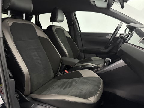 Volkswagen Polo 2.0 TSI GTI | 200PK | DSG | Adap. Cruise | Stoelverwarming | Parkeersens.