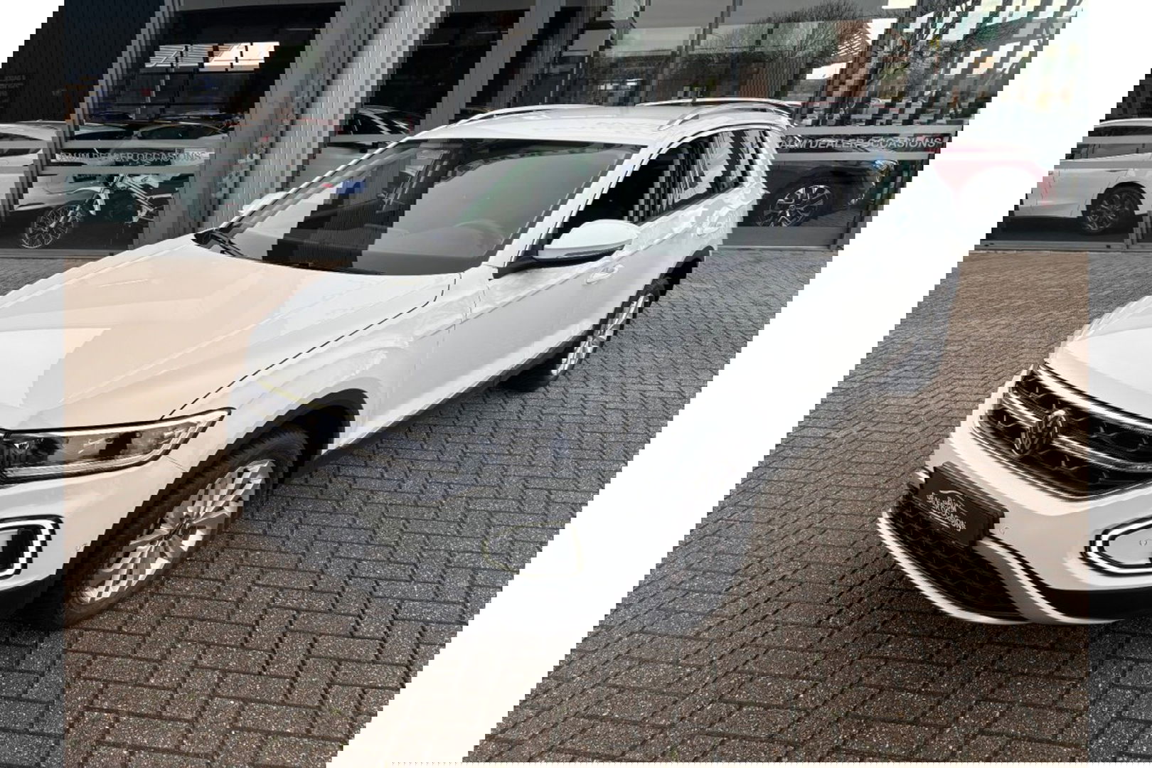 Volkswagen T-Roc 1.0 TSI LIFE EDITION AIRCO PDC CARPLAY STOELVW ALCANTARA.