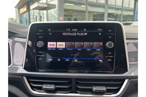 Volkswagen T-Roc 1.0 TSI LIFE EDITION AIRCO PDC CARPLAY STOELVW ALCANTARA.