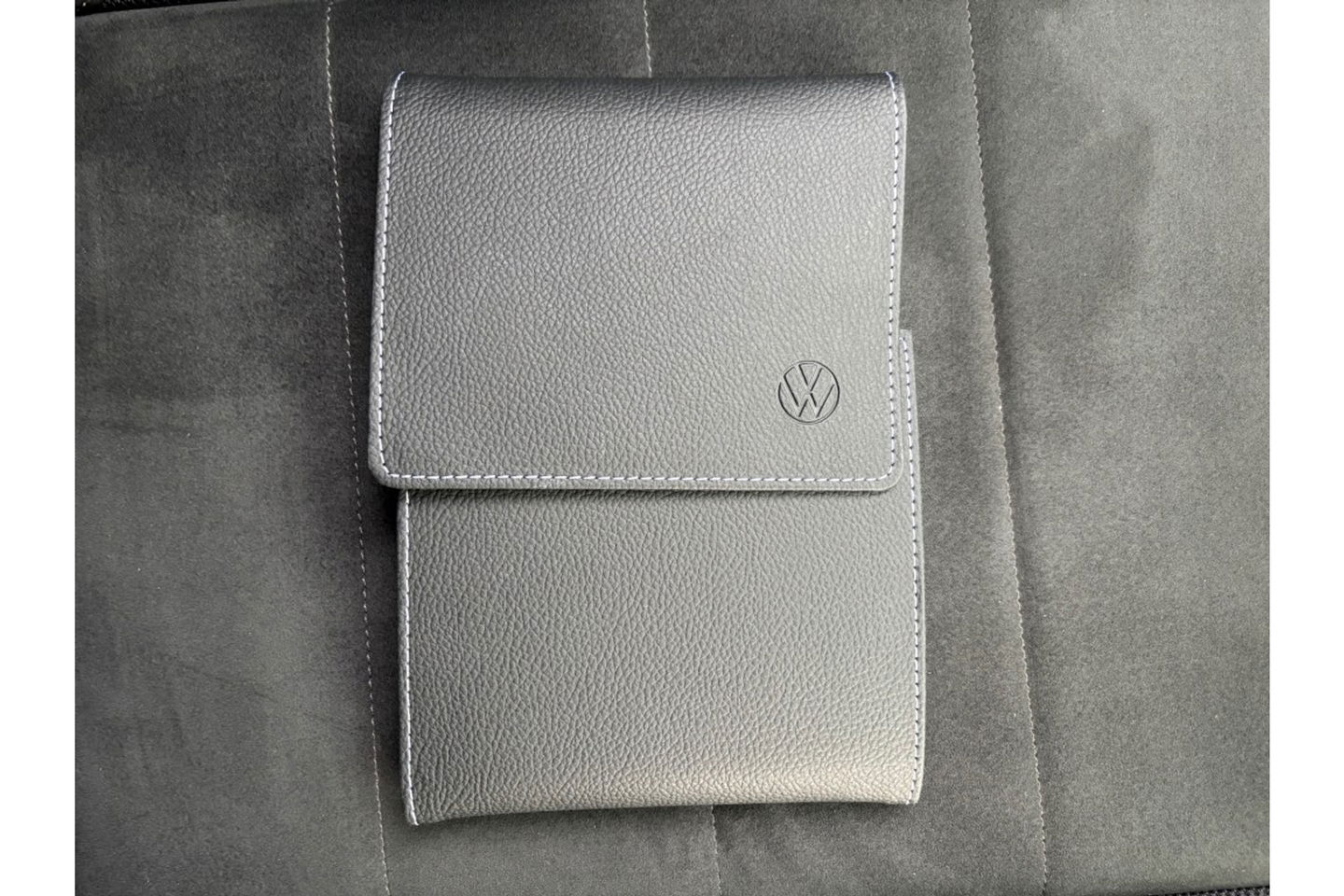 Volkswagen T-Roc 1.0 TSI LIFE EDITION AIRCO PDC CARPLAY STOELVW ALCANTARA.