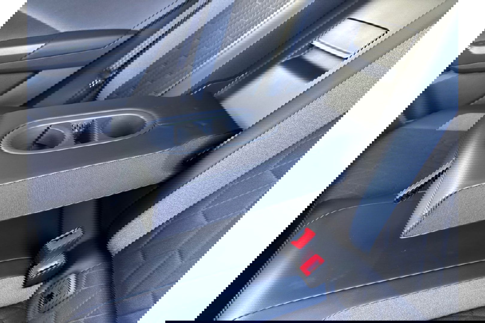 Volkswagen T-Roc 1.0 TSI GOAL EDITION AIRCO NAVI PDC STOELVW.