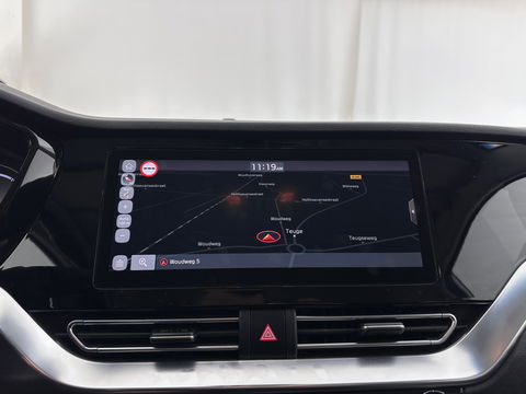 Kia e-Niro ExecutiveLine 64 kWh [ 3-Fase ] {SOH-100%} (INCL-BTW)  Aut.*LEATHER | FULL-LED | NAVI-FULLMAP | ADAPTIVE-CRUISE | CAMERA | MEMORY-PACK | LANE-ASSIST | KEYLESS | DIGI-COCKPIT | PRIVACY-GLASS | 17"ALU*