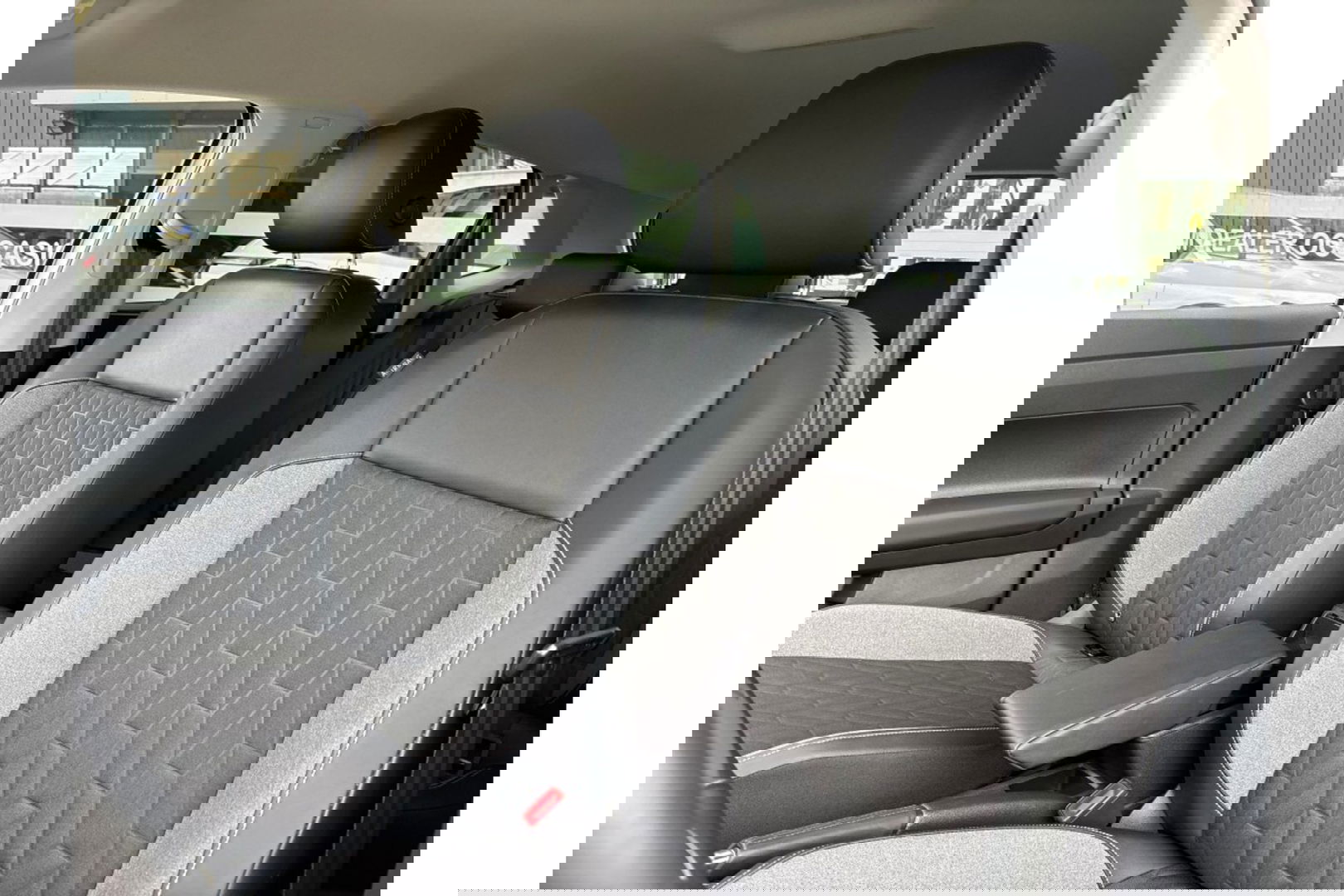 Volkswagen Polo 1.0 TSI AUTOMAAT 115PK GOAL EDITION NAVI PDC ADAPCRUISE.