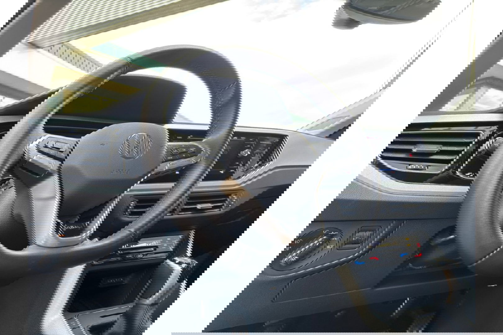 Volkswagen Polo 1.0 TSI AUTOMAAT 115PK GOAL EDITION NAVI PDC ADAPCRUISE.