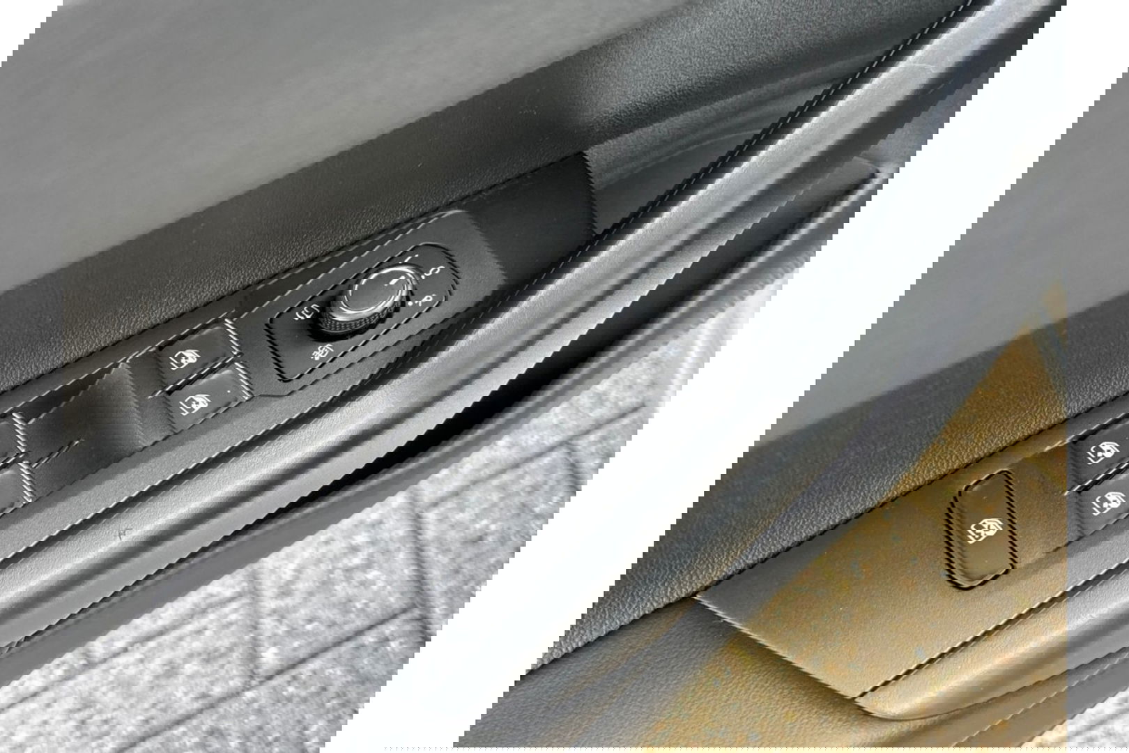 Volkswagen Polo 1.0 TSI AUTOMAAT 115PK GOAL EDITION NAVI PDC ADAPCRUISE.