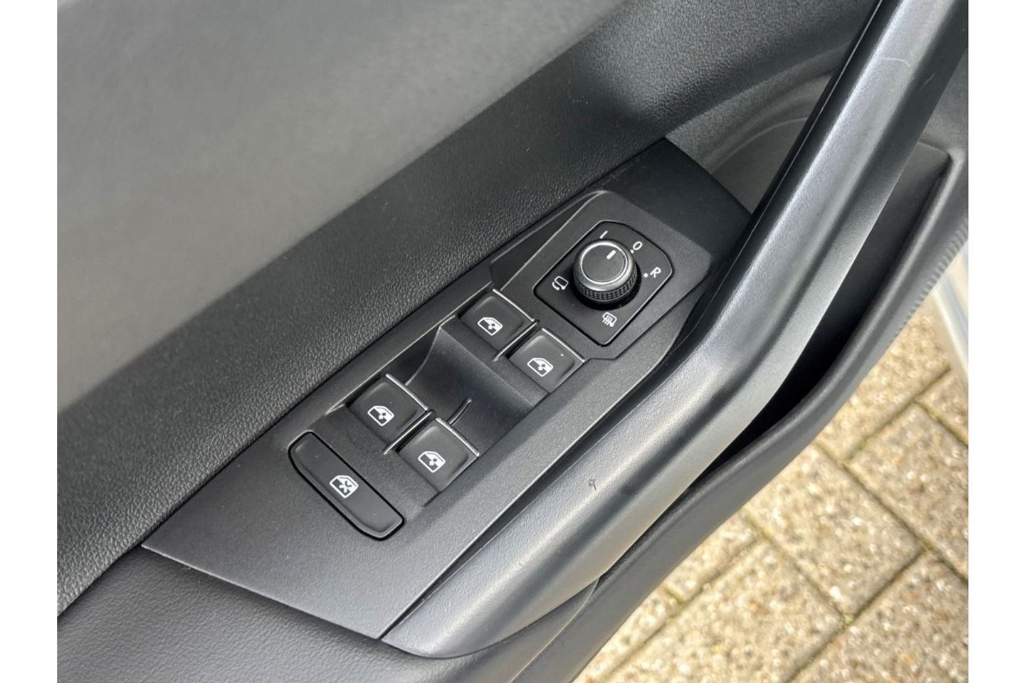 Volkswagen Polo 1.0 TSI AUTOMAAT 115PK GOAL EDITION NAVI PDC ADAPCRUISE.