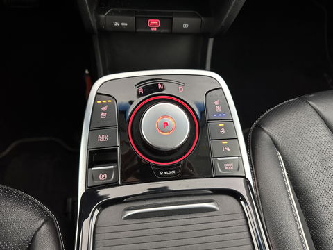 Kia e-Niro ExecutiveLine 64 kWh [ 3-Fase ] {SOH-100%} (INCL.BTW) Aut.*LEATHER | FULL-LED | NAVI-FULLMAP | ADAPTIVE-CRUISE | CAMERA | MEMORY-PACK | LANE-ASSIST | KEYLESS | DIGI-COCKPIT | PRIVACY-GLASS | 17"ALU*