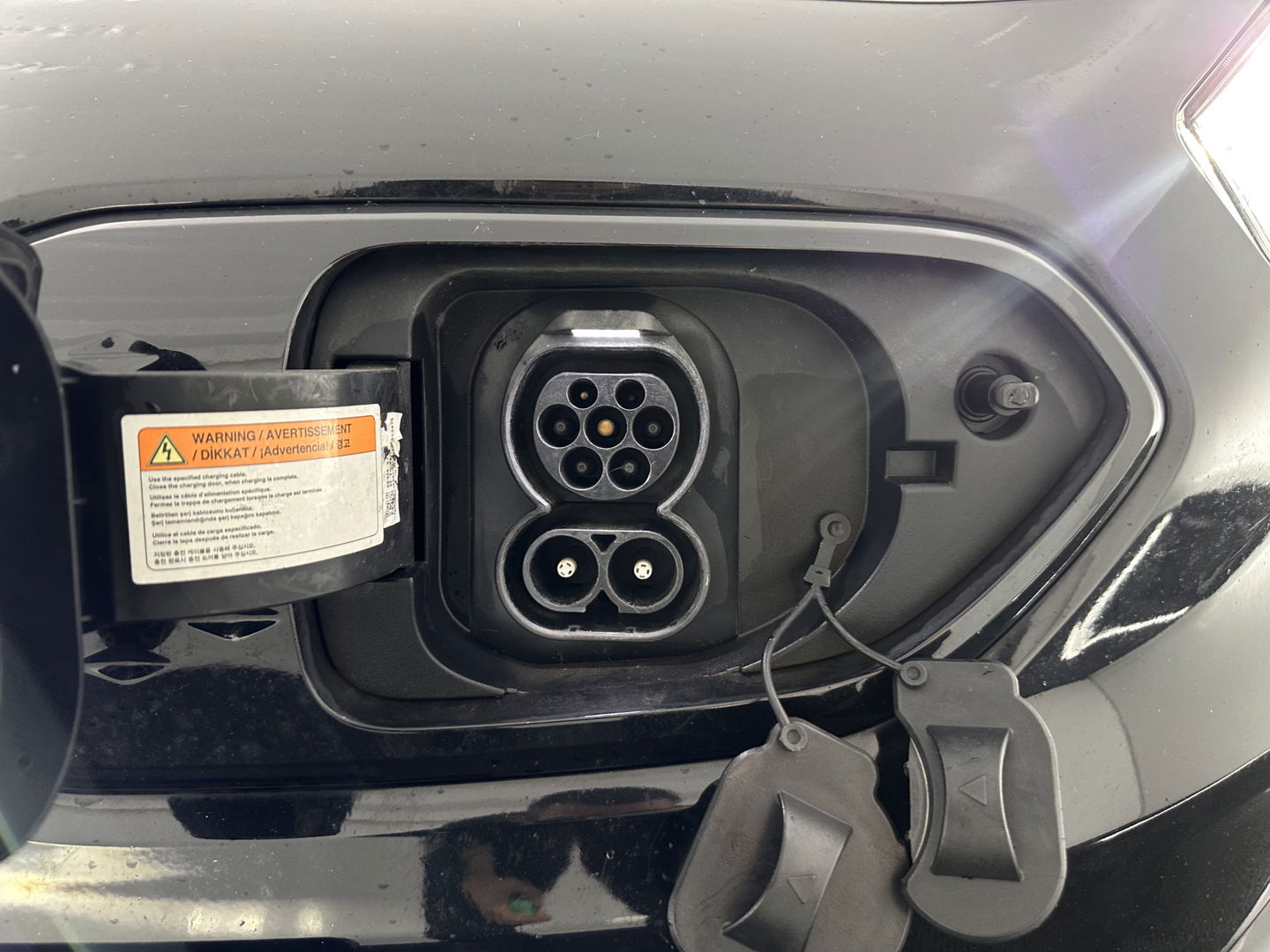 Kia e-Niro ExecutiveLine 64 kWh [ 3-Fase ] {SOH-100%} (INCL.BTW) Aut.*LEATHER | FULL-LED | NAVI-FULLMAP | ADAPTIVE-CRUISE | CAMERA | MEMORY-PACK | LANE-ASSIST | KEYLESS | DIGI-COCKPIT | PRIVACY-GLASS | 17"ALU*