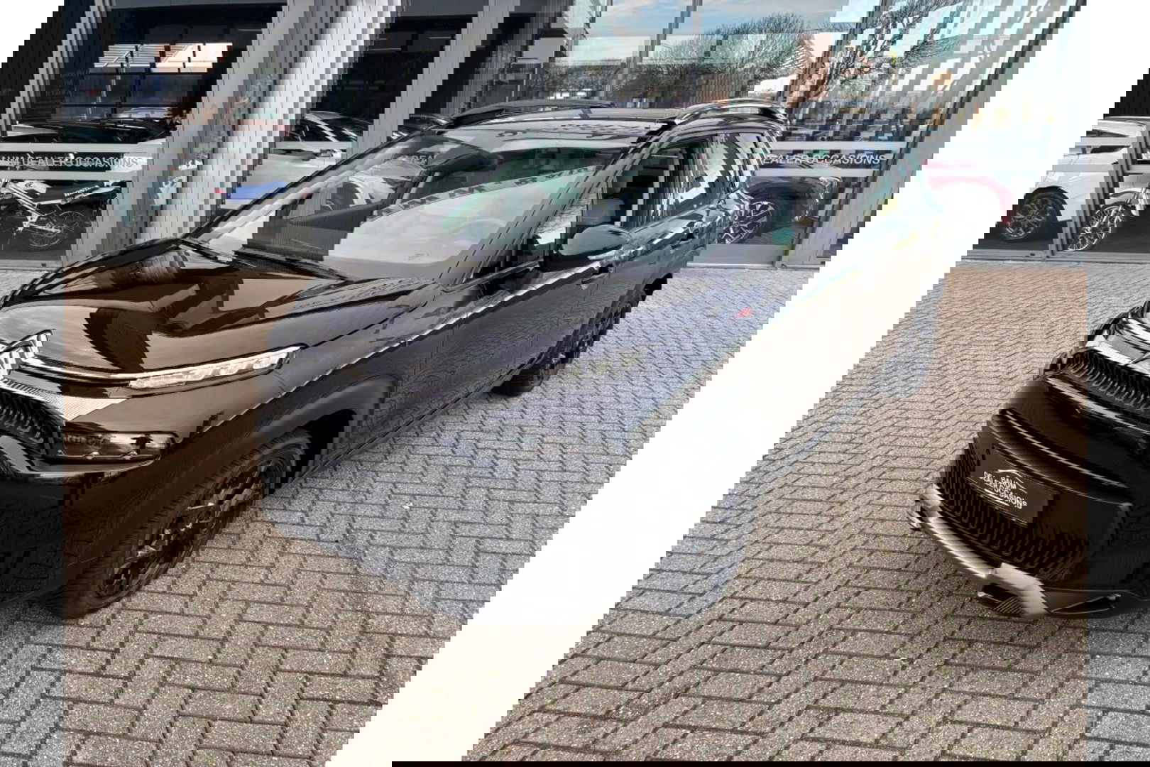 Citroën C3 Aircross 1.2 PT S&S SHINE AUTOMAAT NAVI PDC-CAMERA CRUISECONTROL.