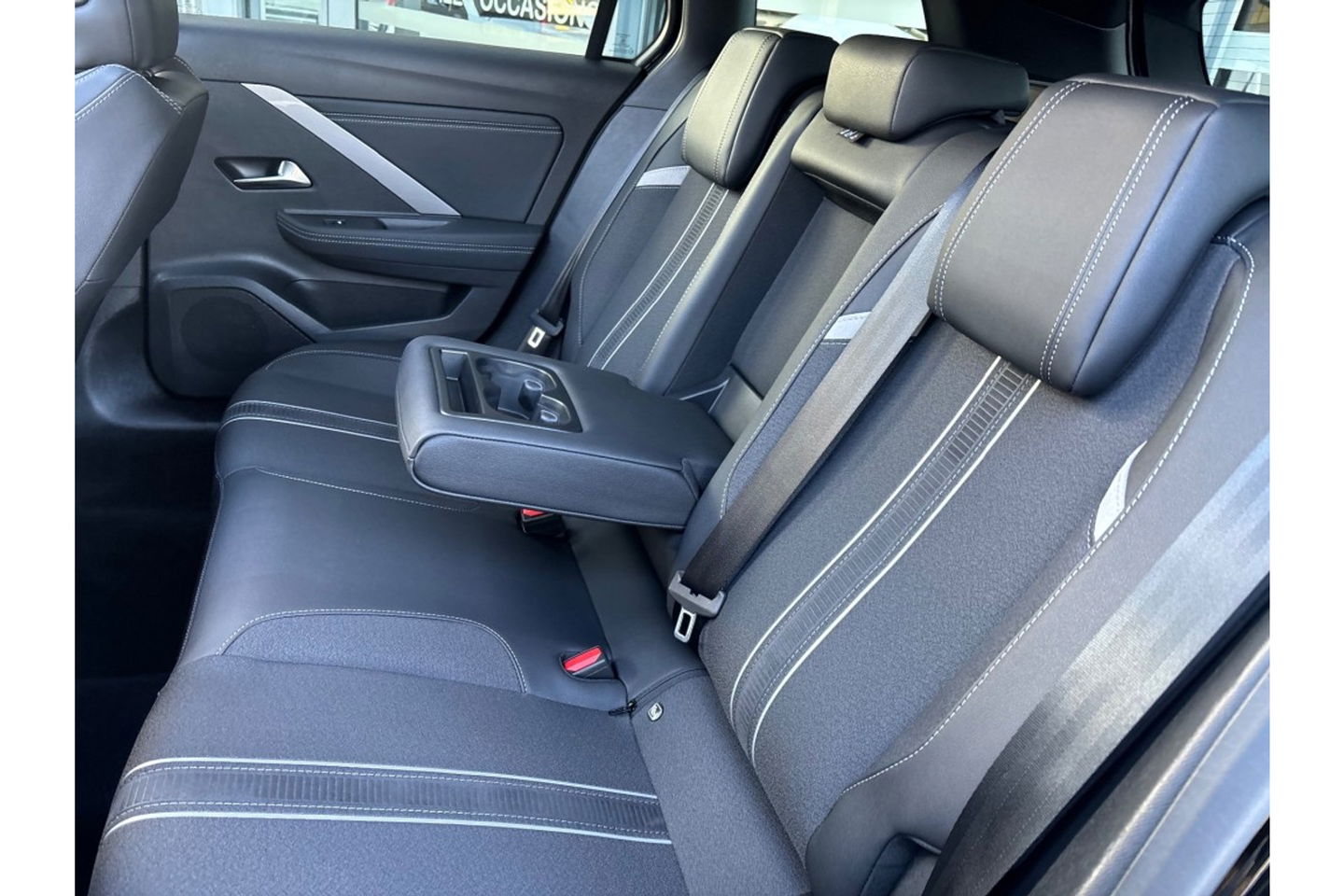 Opel Astra 1.2 TURBO GS AUTOMAAT BLACKLINE PANORAMADAK CAMERA360.