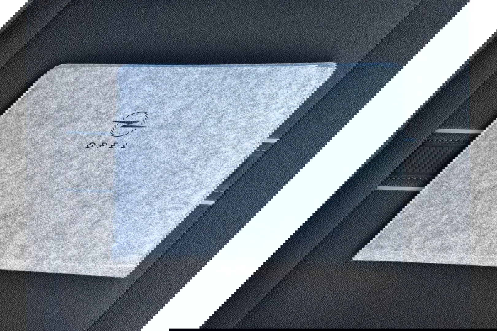 Opel Astra 1.2 TURBO GS AUTOMAAT BLACKLINE PANORAMADAK CAMERA360.