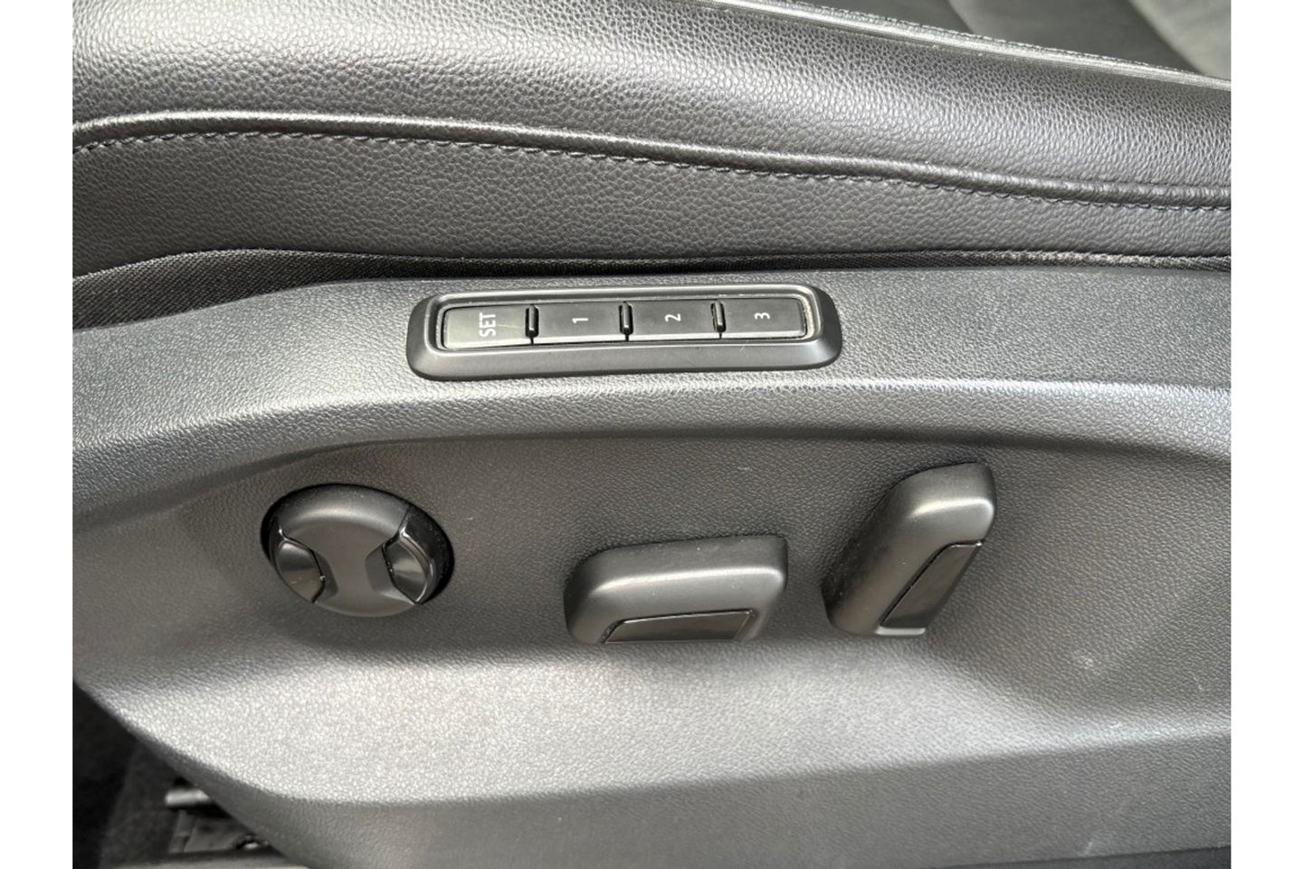 SEAT Tarraco 1.4 TSI EHY. PHEV FR 245PK NAVI LEER PDC-CAMERA WINTERPACK.