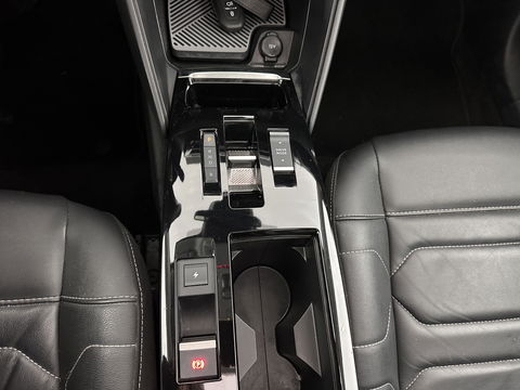 Citroën Ë-C4 Shine Pack Business 50 kWh [ 3-Fase ] {SOH-94%} (INCL.BTW) *PANO | HEAD-UP | LEATHER | FULL-LED | VIRTUAL-COCKPIT | KEYLESS | DAB+ | NAVI-FULLMAP | ECC | PDC | CRUISE | 18''ALU*