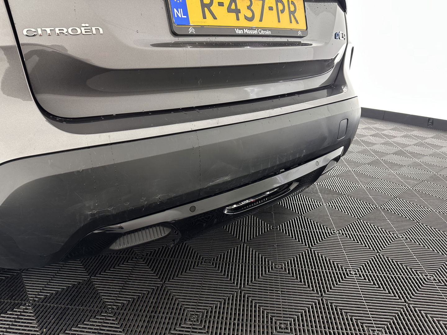 Citroën Ë-C4 Shine Pack Business 50 kWh [ 3-Fase ] {SOH-94%} (INCL.BTW) *PANO | HEAD-UP | LEATHER | FULL-LED | VIRTUAL-COCKPIT | KEYLESS | DAB+ | NAVI-FULLMAP | ECC | PDC | CRUISE | 18''ALU*