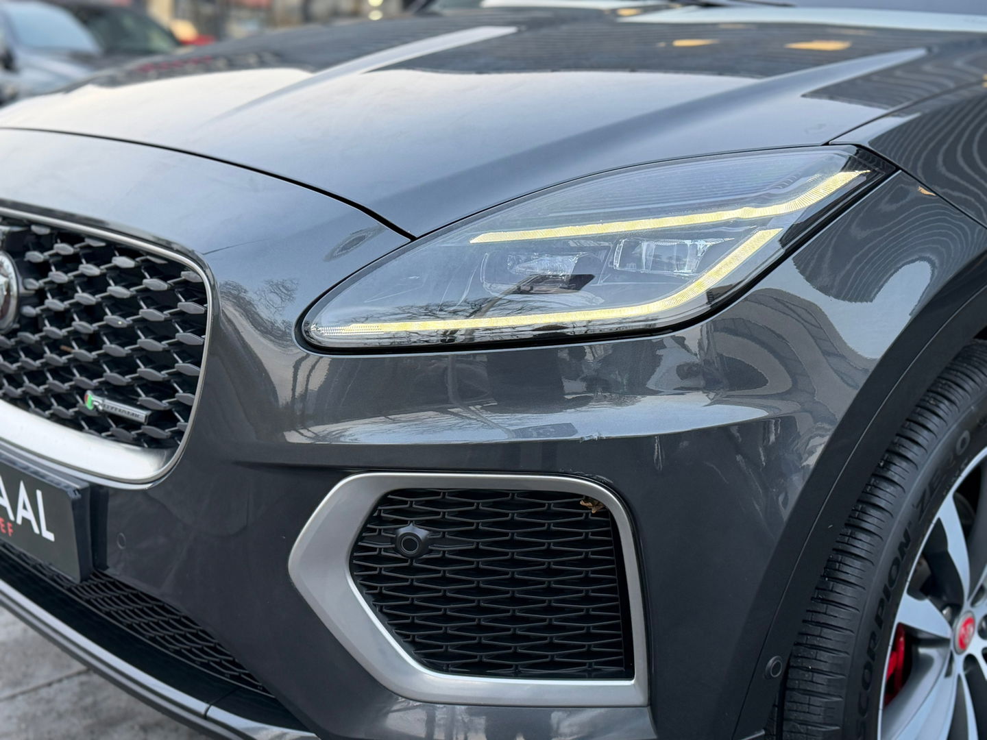 Jaguar E-Pace 1.5 P300e AWD R-Dynamic HSE Pano|Memory|Meridian|Carplay|310PK|Camera