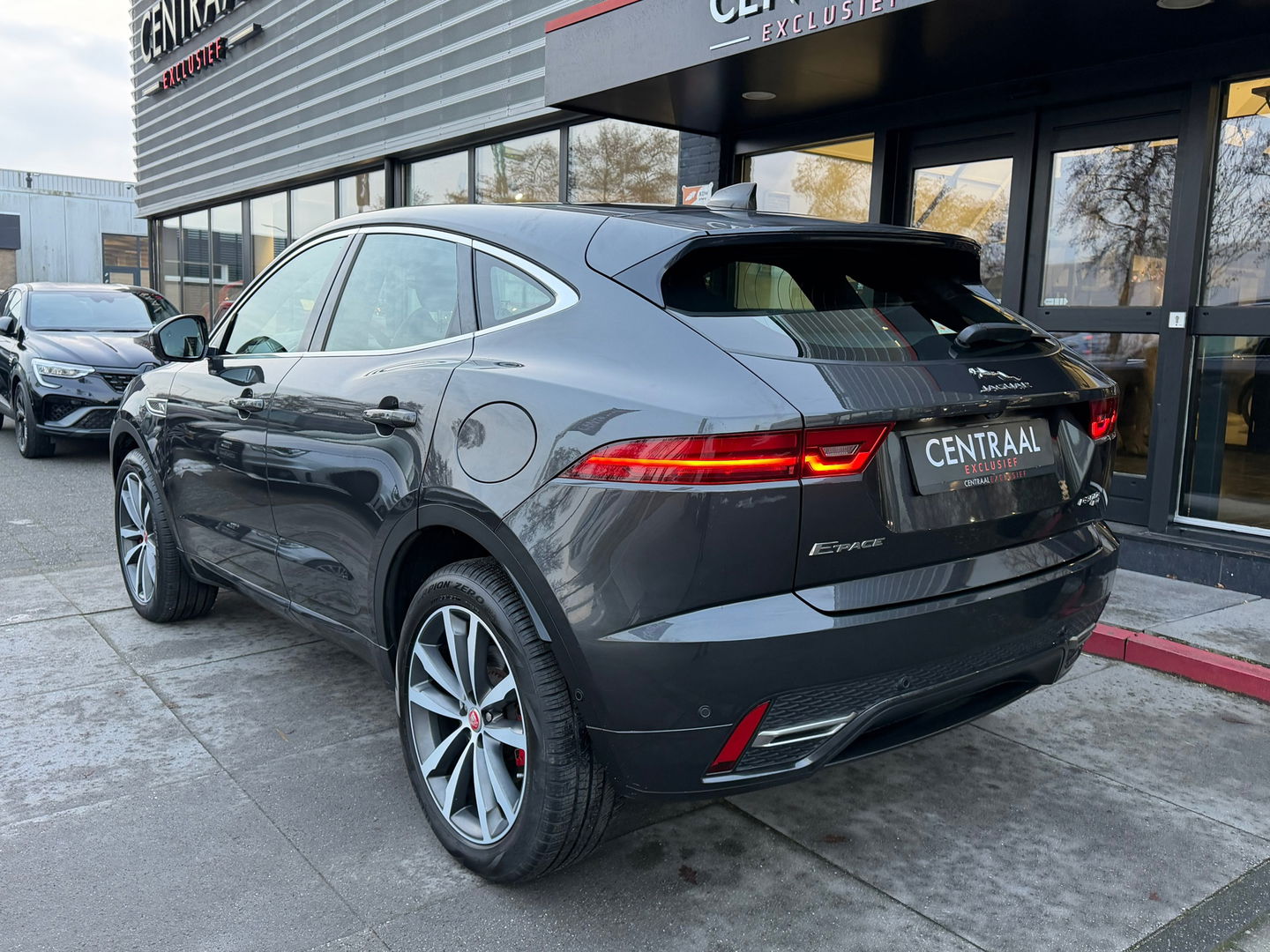 Jaguar E-Pace 1.5 P300e AWD R-Dynamic HSE Pano|Memory|Meridian|Carplay|310PK|Camera